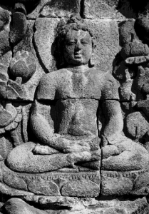 Veškerý pohyb se ztíší v Buddhovi, duchu universa